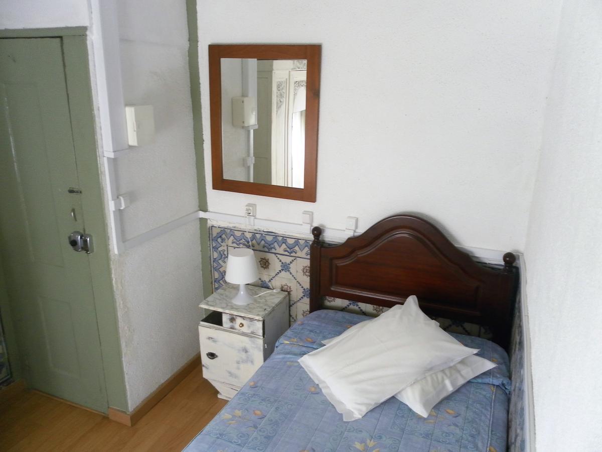 New Aljubarrota Guest House Lisboa Dış mekan fotoğraf