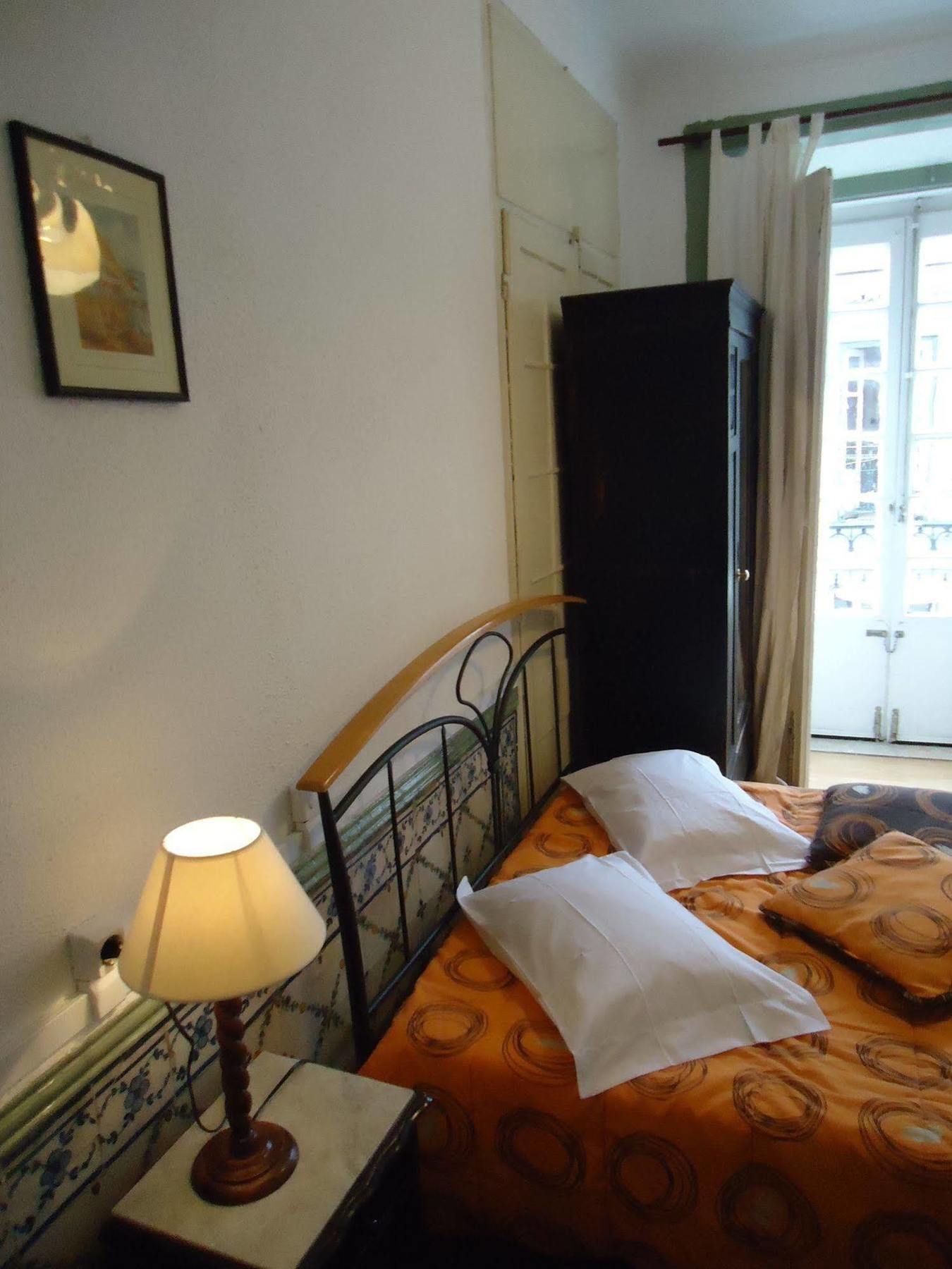 New Aljubarrota Guest House Lisboa Dış mekan fotoğraf